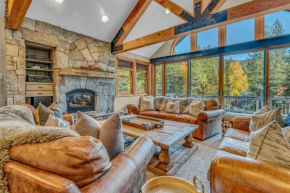Olympic Valley Getaway with Hot Tub & 2 Wet Bars